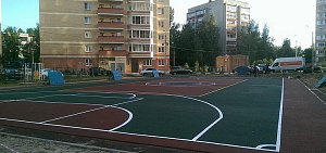 На улице Доронина ведётся работа по обустройству спортивной площадки