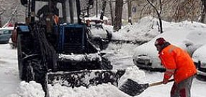 В Ярославле ликвидируются последствия снегопада