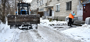 В Ярославле расчистили проезжую часть дорог от снега
