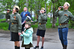 Ярославских ветеранов поздравляют «Фронтовые бригады»